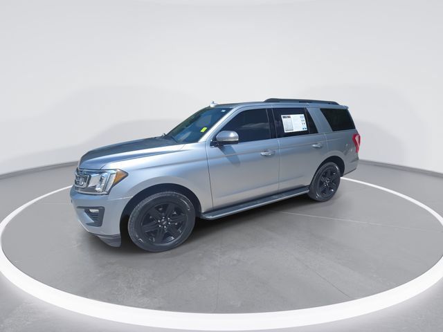 Used 2020 Ford Expedition XLT w/ Equipment Group 202A AWD/4WD image 4