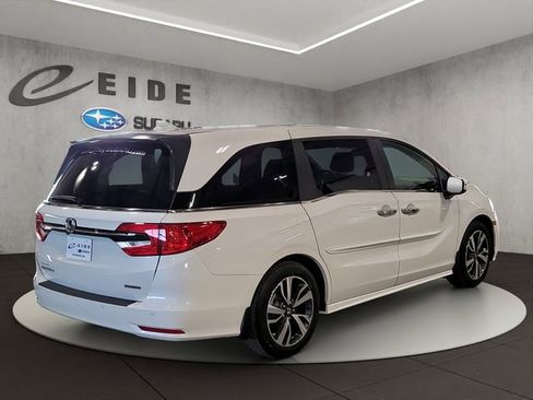 Used 2023 Honda Odyssey Touring image 4