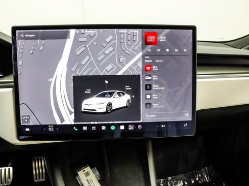 Used 2022 Tesla Model S Plaid AWD/4WD image 26