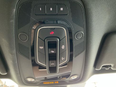 Used 2018 Audi SQ5 Prestige AWD/4WD image 25