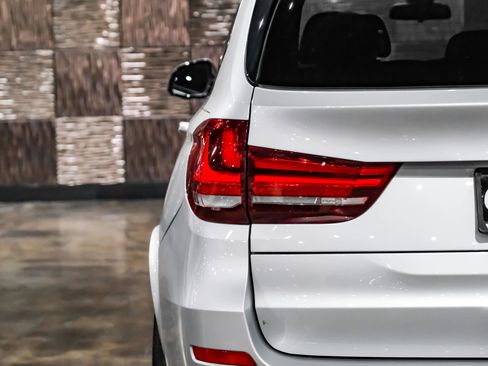Used 2018 BMW X5 xDrive50i AWD/4WD image 48