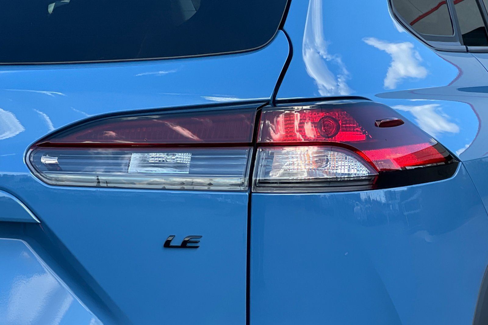 New 2026 Toyota Corolla Cross LE w/ Moonroof Package FWD image 32
