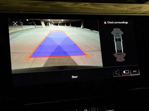 Used 2021 Audi e-tron Premium w/ Black Optic Package image 27