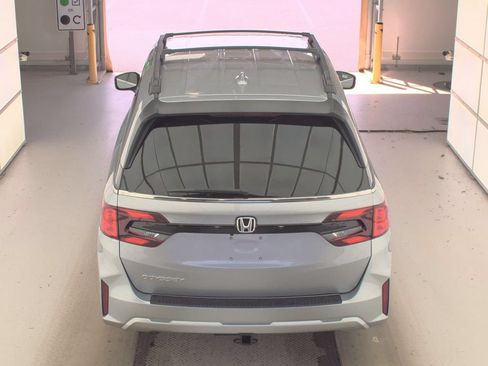 Certified 2026 Honda Odyssey EX-L image 6