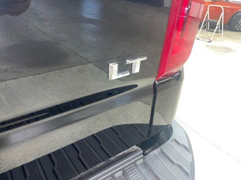 Used 2022 Chevrolet Silverado 1500 LT Trail Boss w/ Convenience Package II image 5