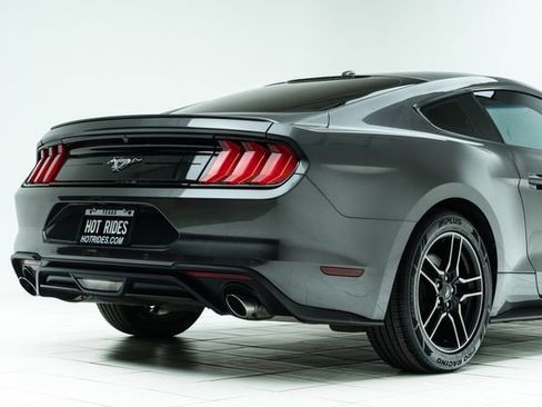 Used 2020 Ford Mustang Premium image 14