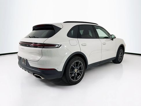 Certified 2024 Porsche Cayenne AWD/4WD image 7