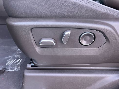 New 2026 GMC Sierra 2500 Denali w/ Denali Reserve Package image 13