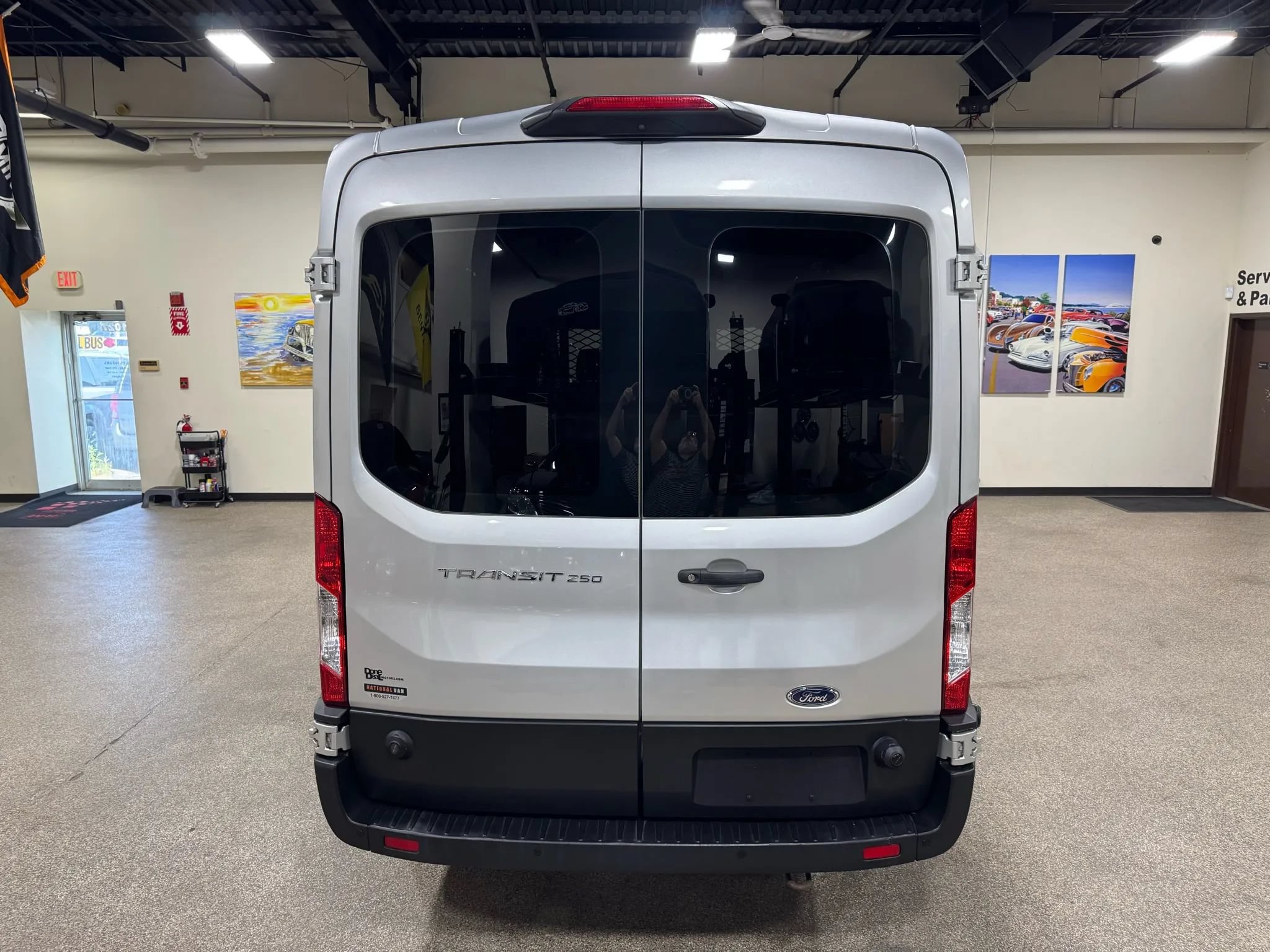 Used 2019 Ford Transit 250 148 Medium Roof RWD image 20