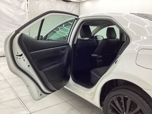 Used 2014 Toyota Corolla S image 22