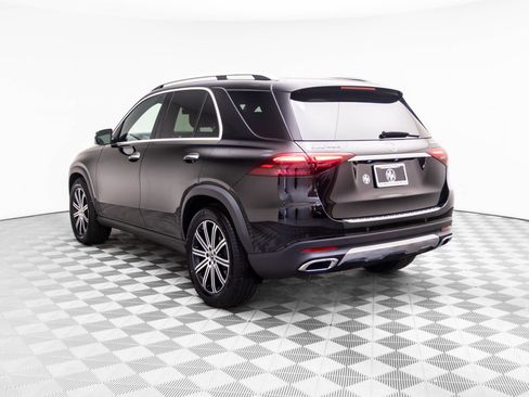 Used 2025 Mercedes-Benz GLE 450 4MATIC image 3
