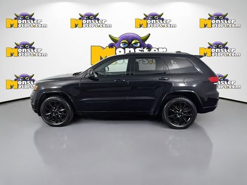 Used 2019 Jeep Grand Cherokee Altitude image 8