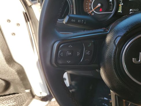 Used 2024 Jeep Wrangler Unlimited Rubicon AWD/4WD image 28