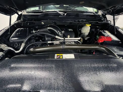 Used 2017 RAM 1500 Express w/ Express Value Package AWD/4WD image 31