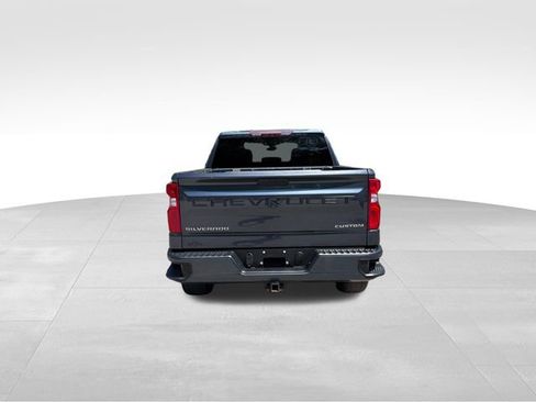 Used 2022 Chevrolet Silverado 1500 Custom AWD/4WD image 4