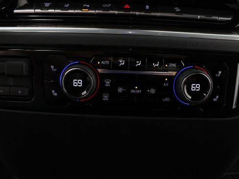 New 2026 Chevrolet Silverado 2500 LT AWD/4WD image 7