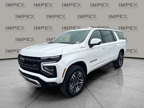 Used 2025 Chevrolet Suburban Z71 AWD/4WD image 1