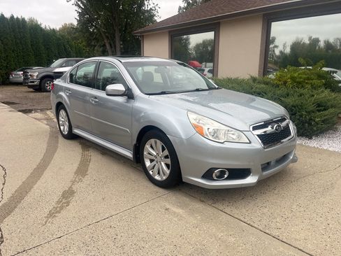 Used 2013 Subaru Legacy 2.5i Limited image 1