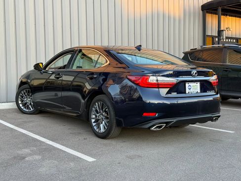 Used 2018 Lexus ES 350 w/ Navigation System Package image 7