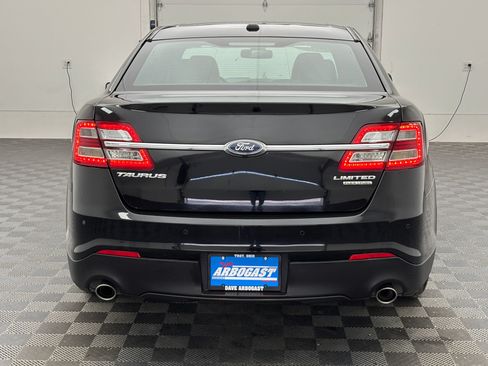 Used 2018 Ford Taurus Limited FWD image 9