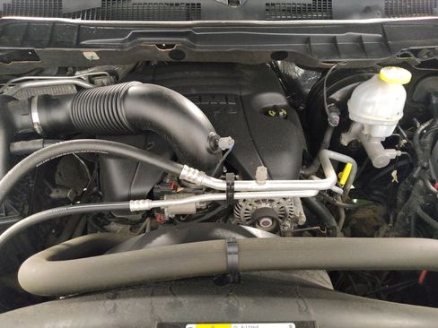 Used 2017 RAM 1500 Express image 30