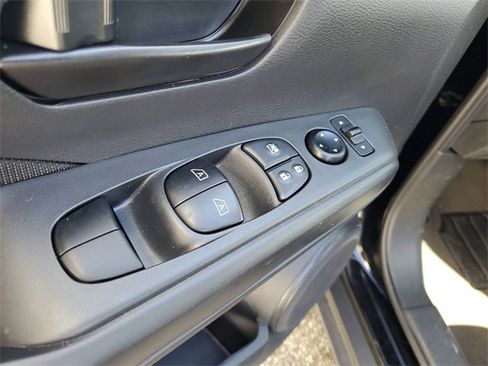 Certified 2024 Nissan Kicks S image 25