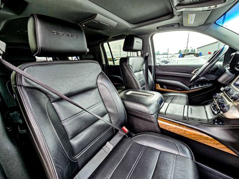 Used 2019 GMC Yukon XL Denali w/ Denali Ultimate Package image 15