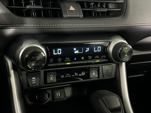 Used 2024 Toyota RAV4 XLE image 19