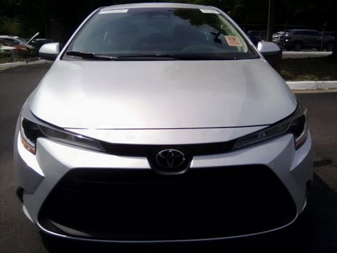 Used 2026 Toyota Corolla LE FWD image 18