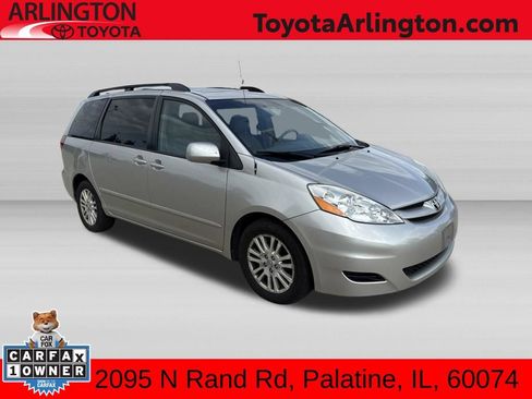 Used 2008 Toyota Sienna XLE FWD image 1