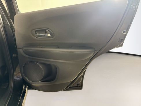 Used 2019 Honda HR-V Sport image 28