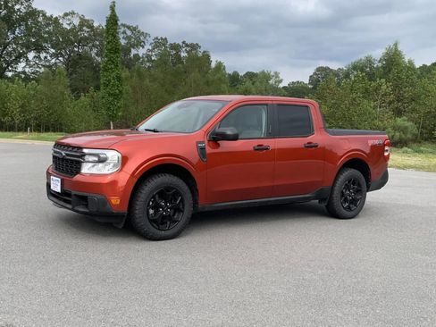 Used 2022 Ford Maverick XLT w/ Equipment Group 300A Standard image 3