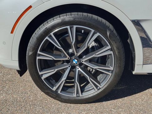 Used 2019 BMW X7 xDrive40i w/ Premium Package AWD/4WD image 24