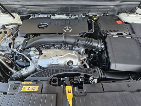 Certified 2022 Mercedes-Benz GLB 250 image 30