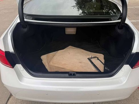 Used 2011 Lexus ES 350 image 33