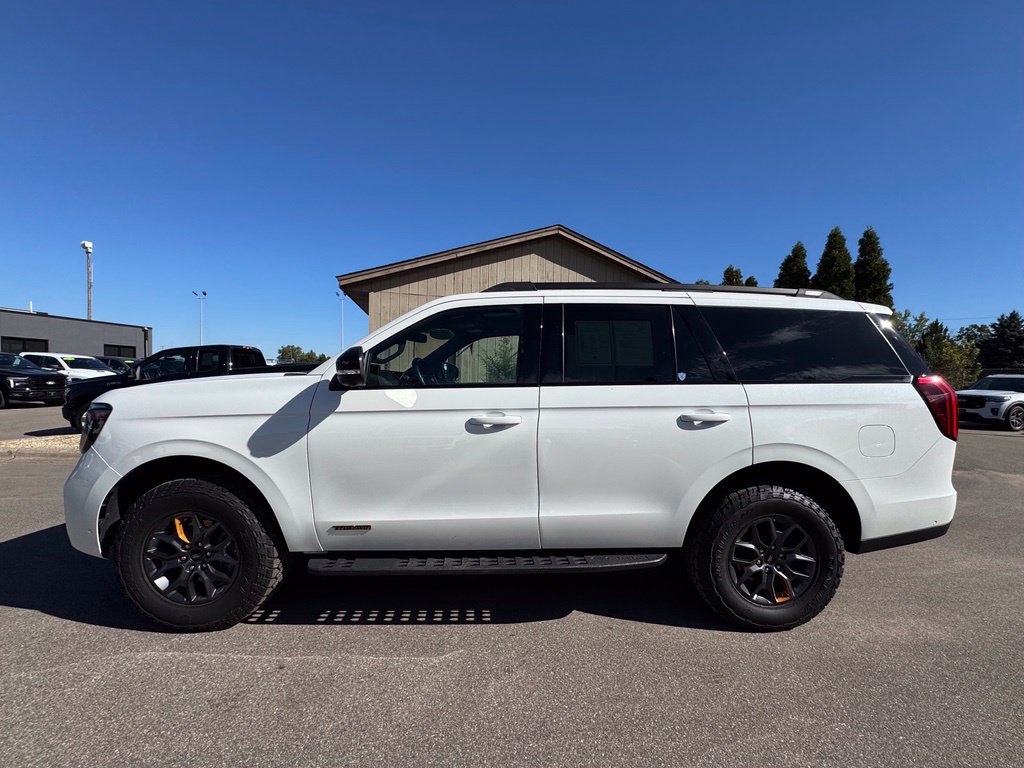 Used 2025 Ford Expedition Tremor AWD/4WD image 12