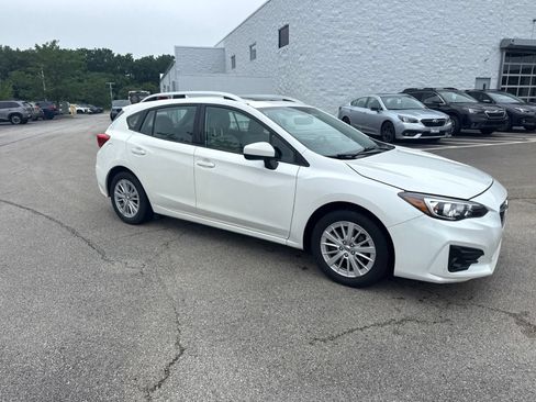 Used 2018 Subaru Impreza 2.0i Premium AWD/4WD image 9