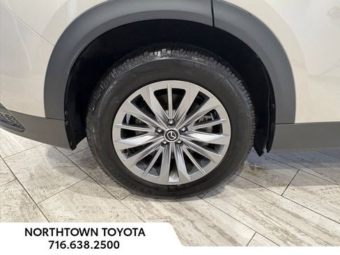 Used 2024 MAZDA CX-90 3.3 Turbo w/ Preferred Plus image 32