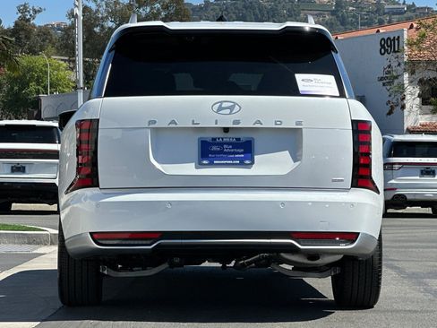 Used 2026 Hyundai Palisade Calligraphy image 4