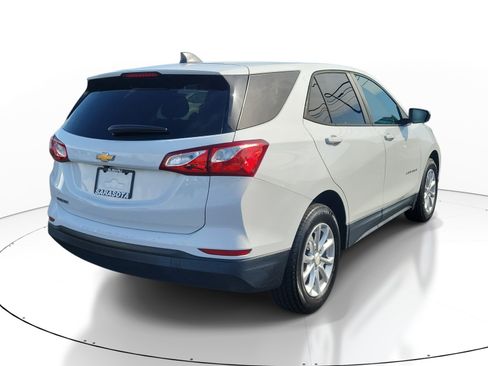 Used 2021 Chevrolet Equinox LS w/ LS Convenience Package FWD image 6