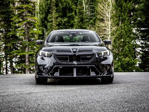 New 2026 BMW M5 w/ Carbon Package AWD/4WD image 11