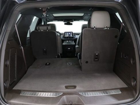 Used 2021 Chevrolet Tahoe Z71 w/ Z71 Signature Package AWD/4WD image 36