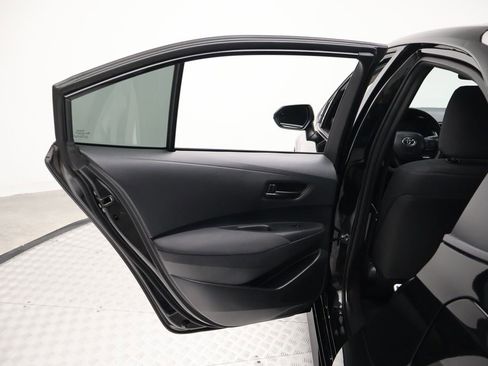 Certified 2025 Toyota Corolla LE FWD image 21