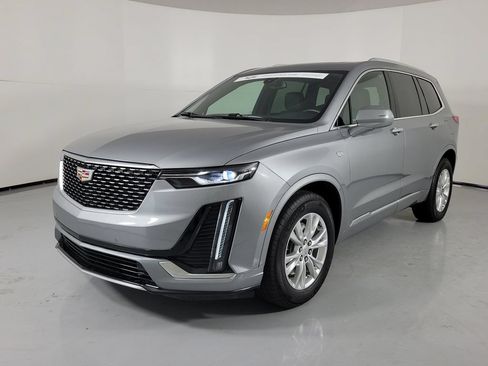 Certified 2024 Cadillac XT6 Luxury w/ LPO, Floor Liner Package FWD image 2