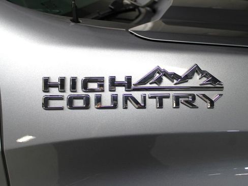 Used 2019 Chevrolet Silverado 1500 High Country w/ High Country Premium Package image 39