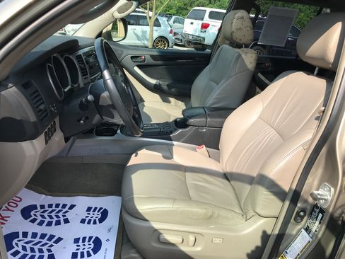 Used 2008 Toyota 4Runner Limited AWD/4WD image 24