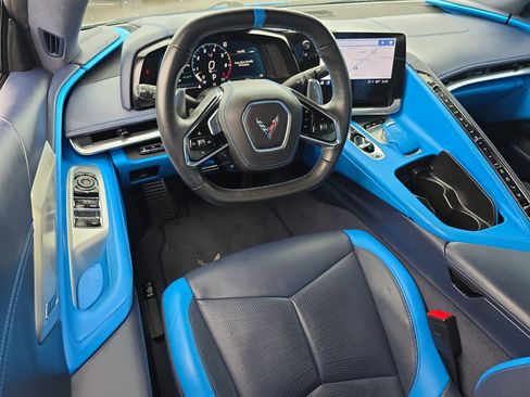 Used 2022 Chevrolet Corvette Stingray Premium Conv w/ Z51 Performance Package RWD image 11