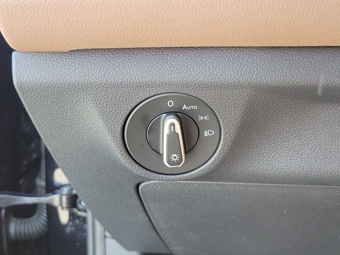 New 2026 Volkswagen Jetta SEL FWD image 23