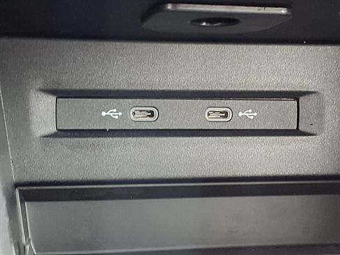 New 2026 Volkswagen Taos SE FWD image 13