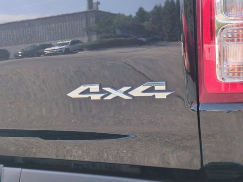 Used 2021 RAM 1500 Big Horn AWD/4WD image 9